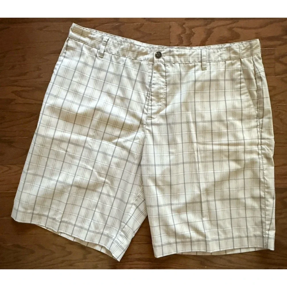 Adidas Plaid Shorts Mens 40  Tan Grey Golf Pockets Athletic Performance Stretch